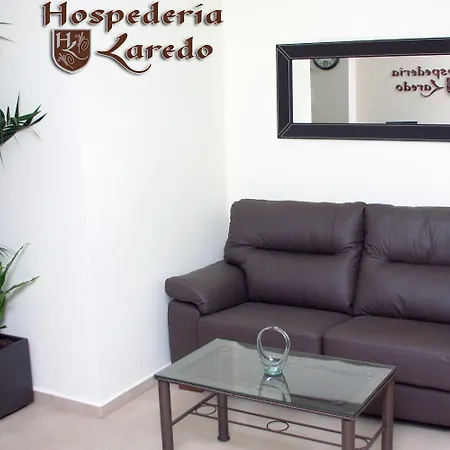 Pensión Hospederia Laredo *