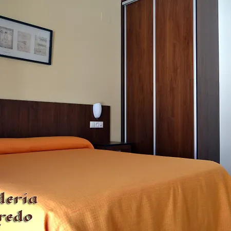 Hospederia Laredo *